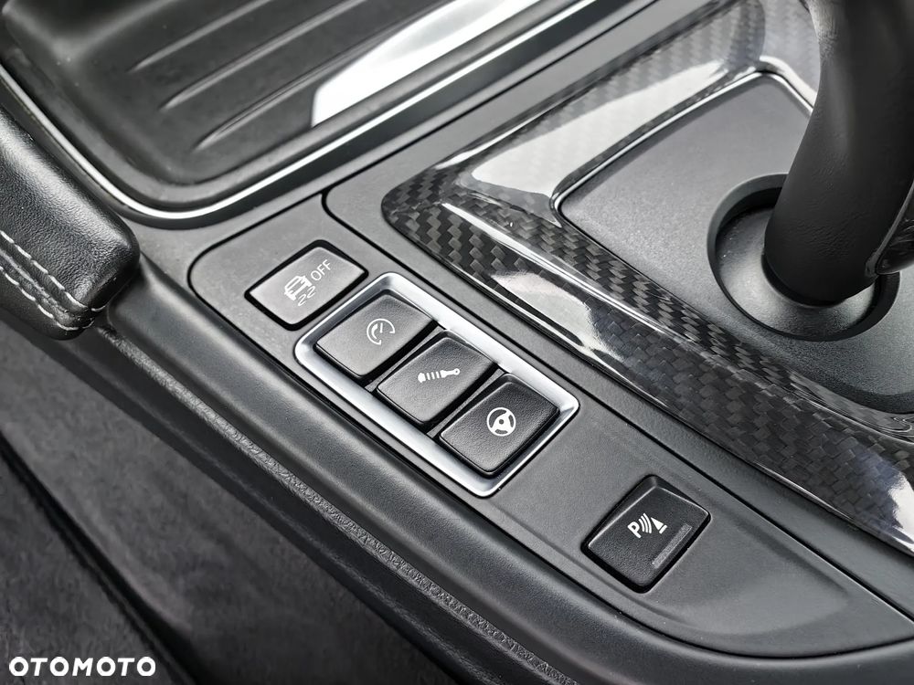 BMW M4 Coupe DKG - 28