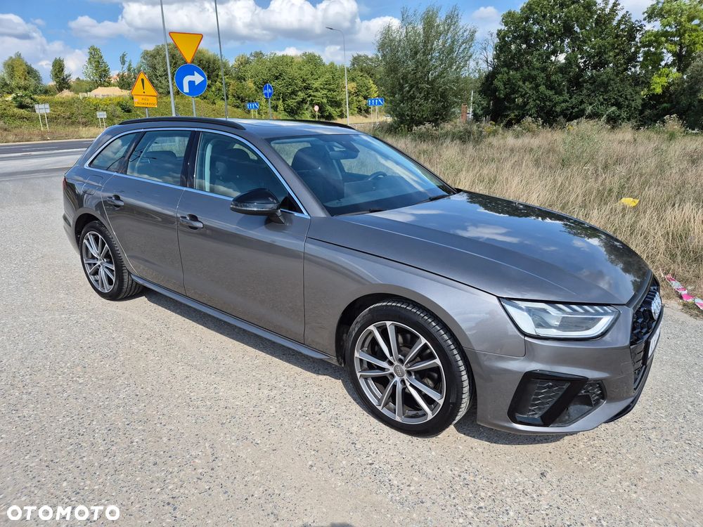 Audi A4 - 1