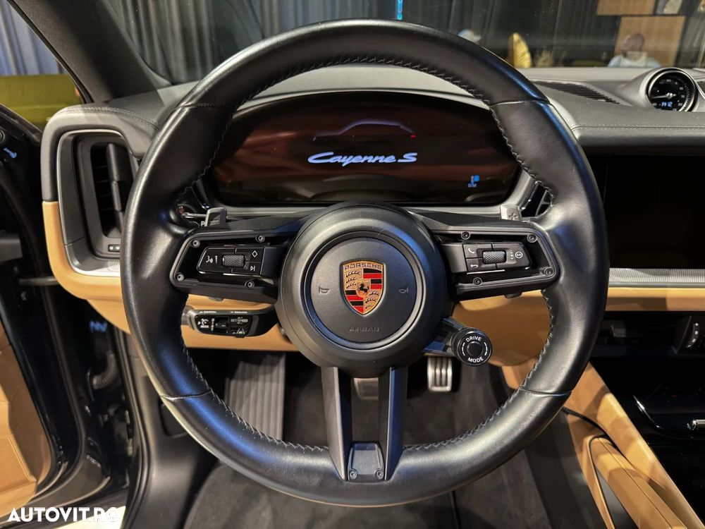 Porsche Cayenne Coupe - 26