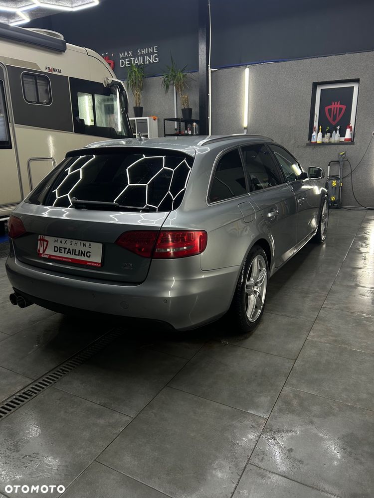 Audi A4 Avant 2.0 TDI DPF quattro S line Sportpaket - 5