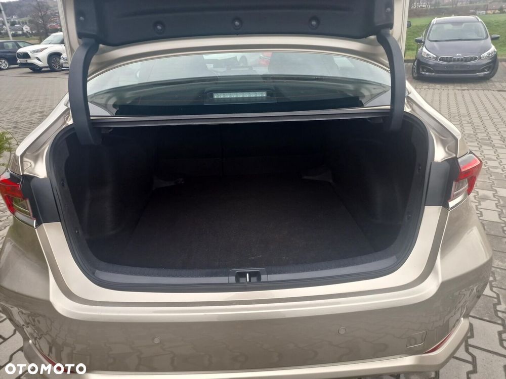 Toyota Corolla 1.8 Hybrid Comfort - 13