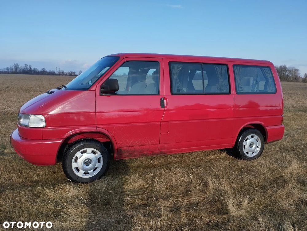 Volkswagen Multivan - 21
