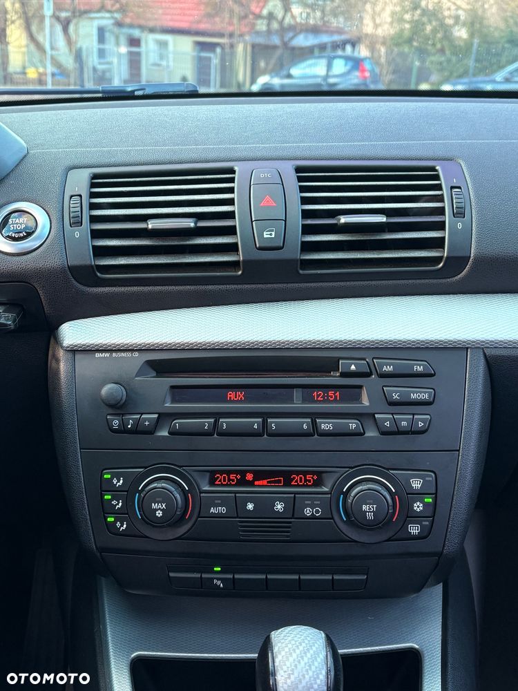 BMW Seria 1 120d - 26