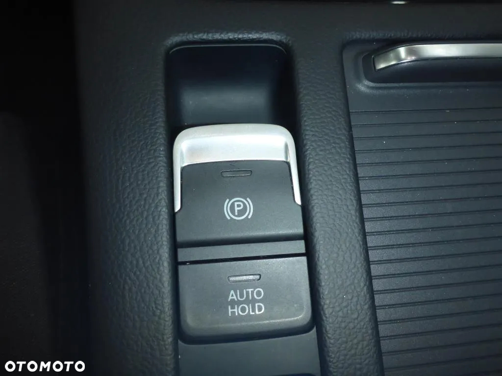 Volkswagen Passat 2.0 TDI EVO Essence DSG - 14