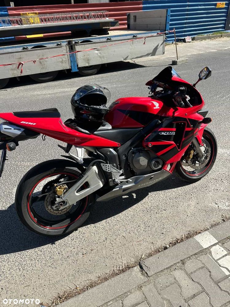 Honda CBR - 7
