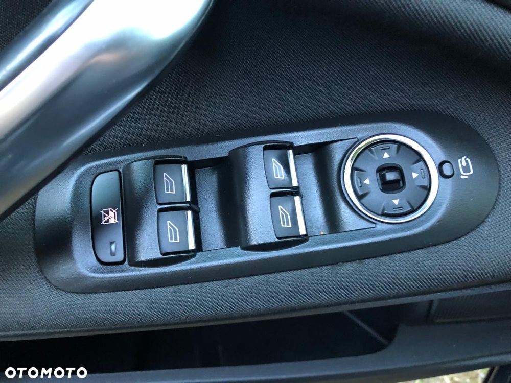 Ford Mondeo 2.0 TDCi Business Edition - 11