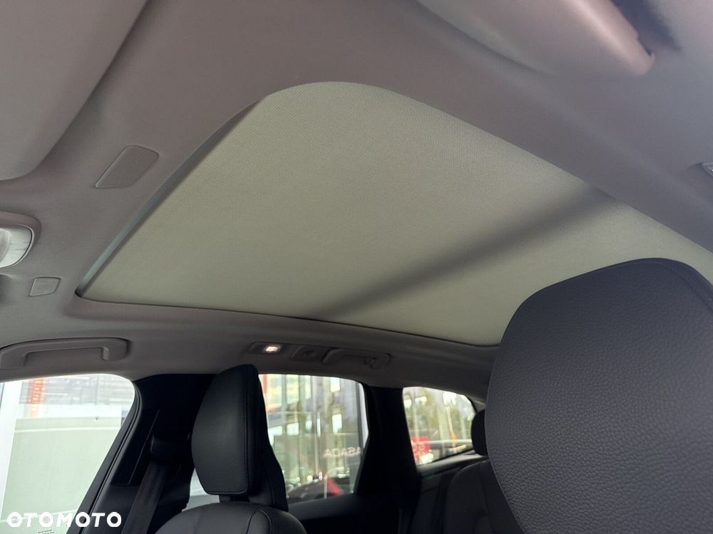 Volvo XC 60 B4 D AWD Plus Bright - 31