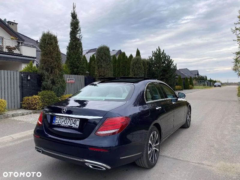 Mercedes-Benz Klasa E 300 d 9G-TRONIC - 4