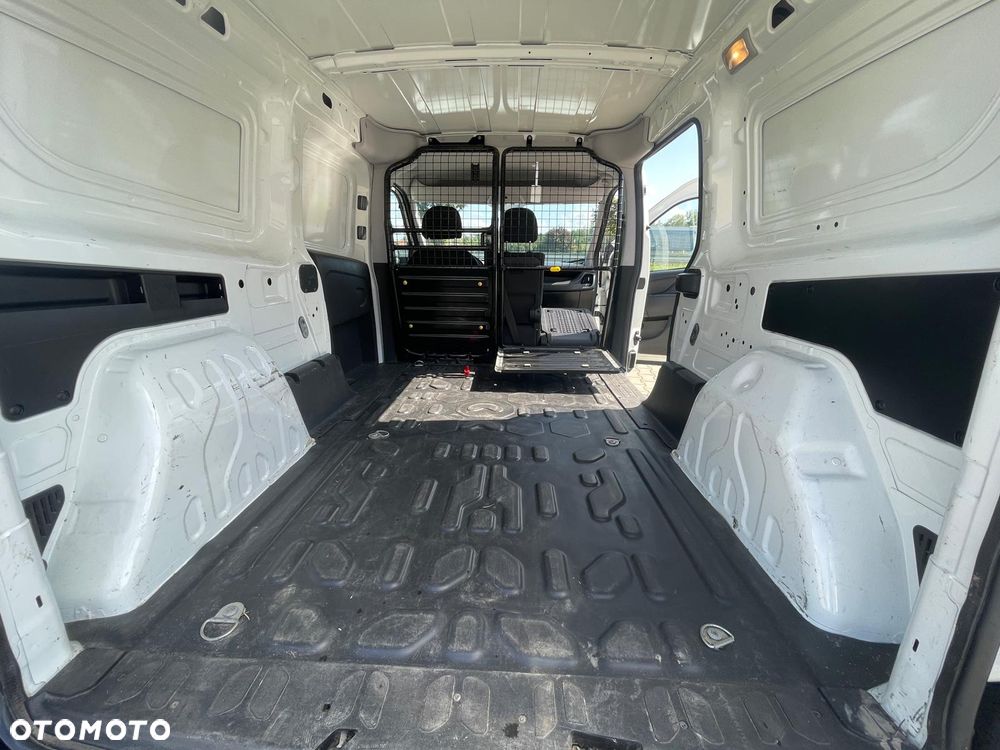 Fiat Doblo Maxi Salon PL - 20