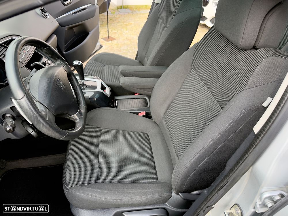 Peugeot 5008 1.6 E-HDi 5L SE Style 2-Tronic - 40