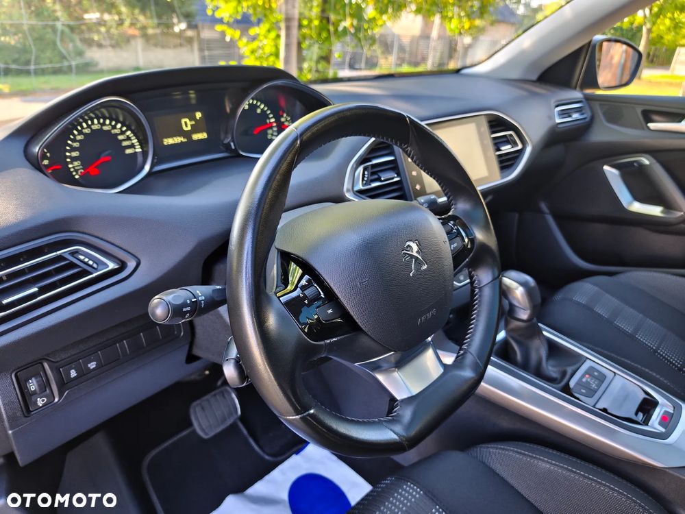 Peugeot 308 BlueHDi 150 EAT6 Stop & Start Business-Line - 26