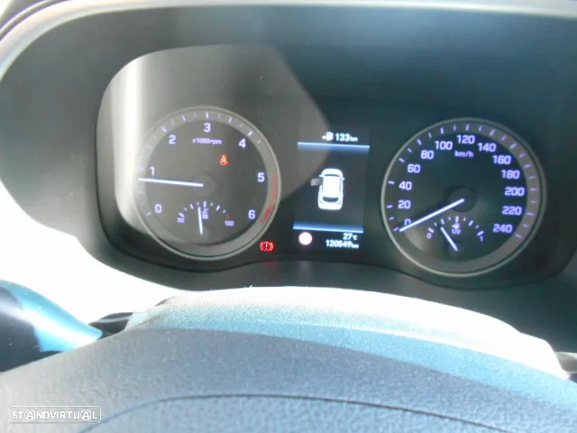 Hyundai Tucson 1.6 CRDi Premium +P.Pele+P.Style - 13