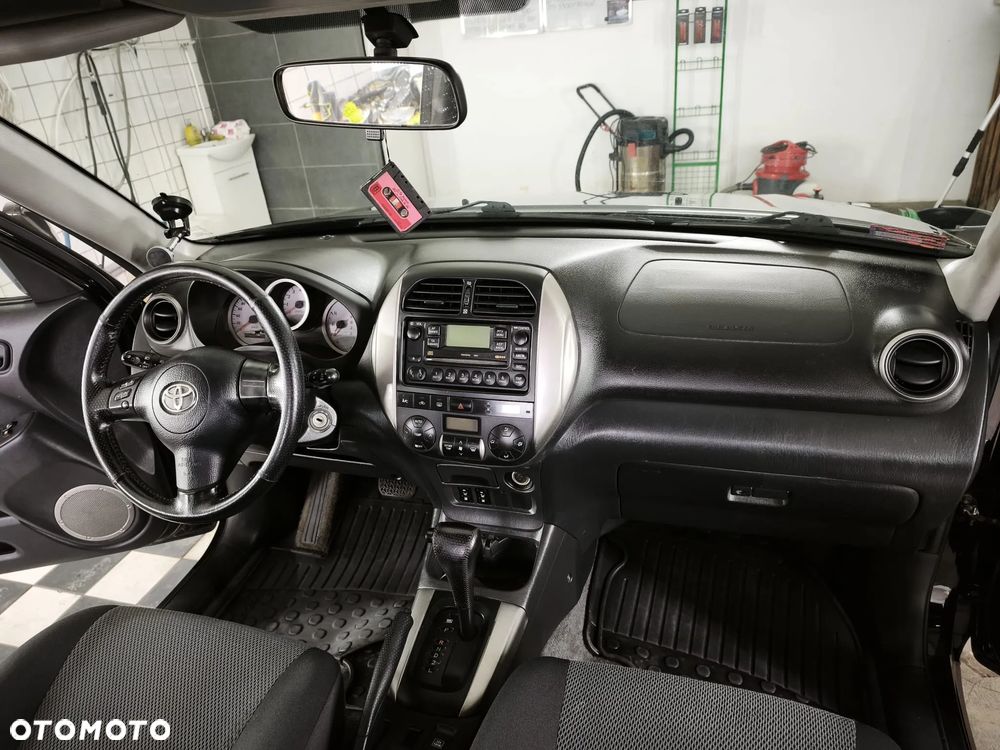 Toyota RAV4 2.0 VVT-i Sol - 10