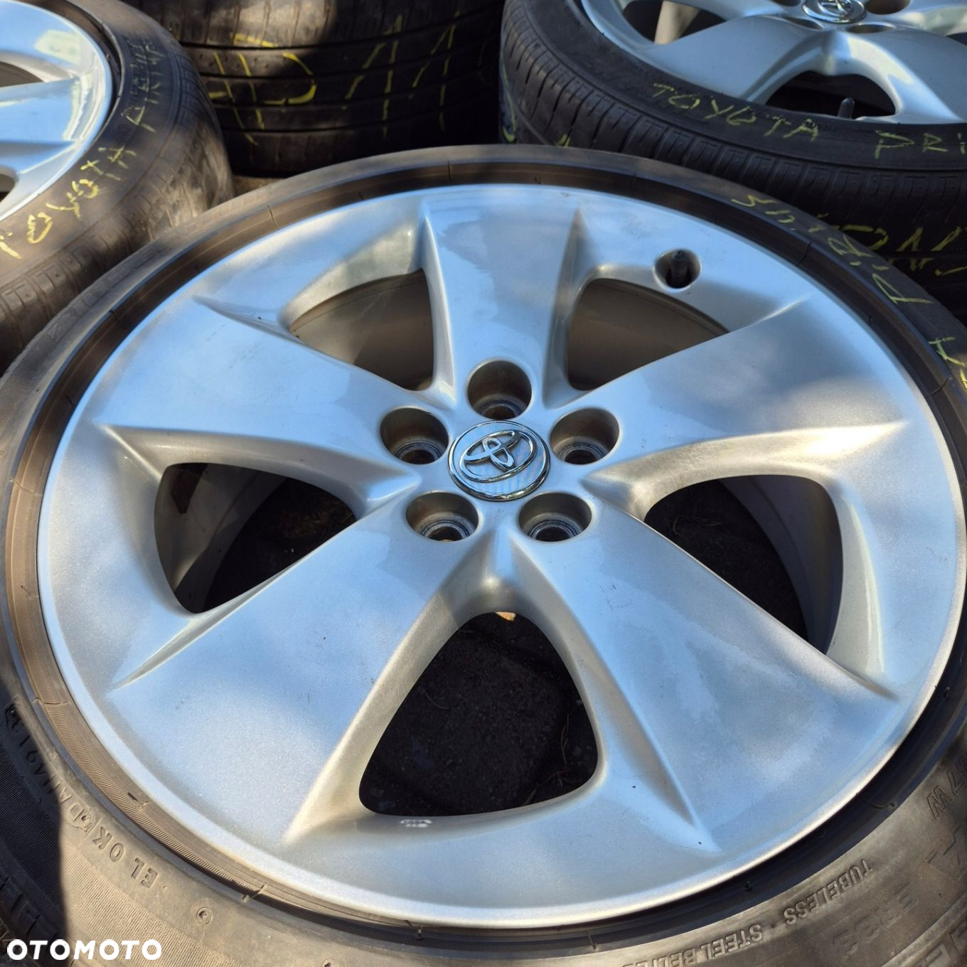 LATO KOŁA 17 TOYOTA PRIUS AVENSIS CELICA TREZIA VERSO S 215/45 R17 5x100 - 6