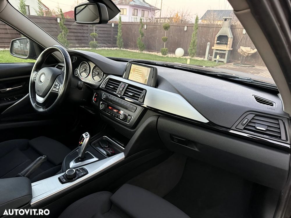 BMW Seria 3 320d Aut. Sport Line - 12