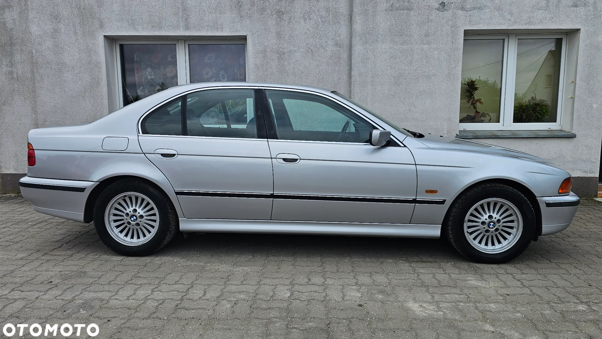 BMW Seria 5 523i - 4