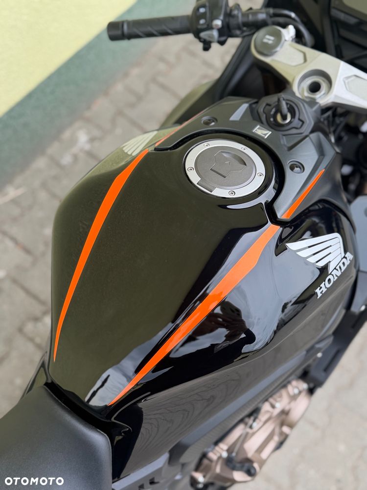 Honda CBR - 17