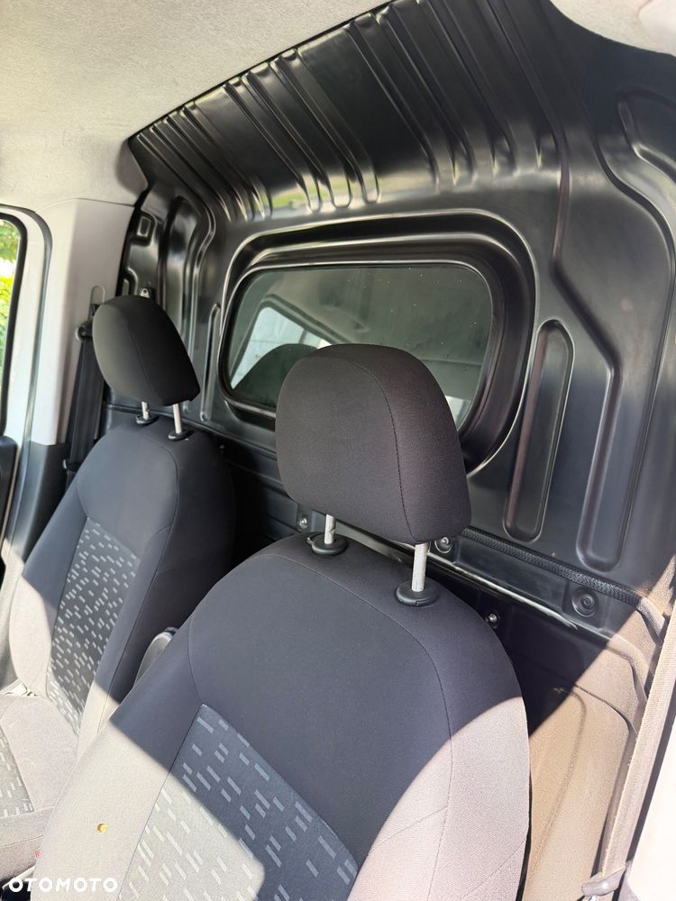 Opel Combo - 12