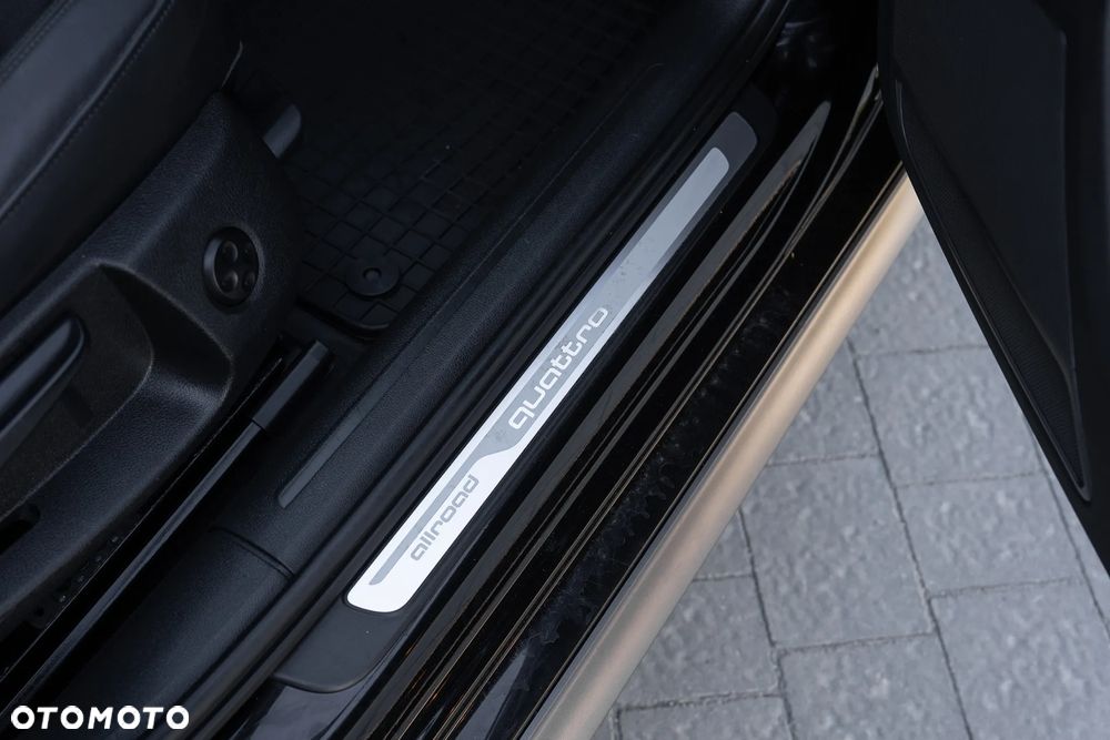 Audi A4 Allroad 2.0 TDI Quattro S tronic - 36