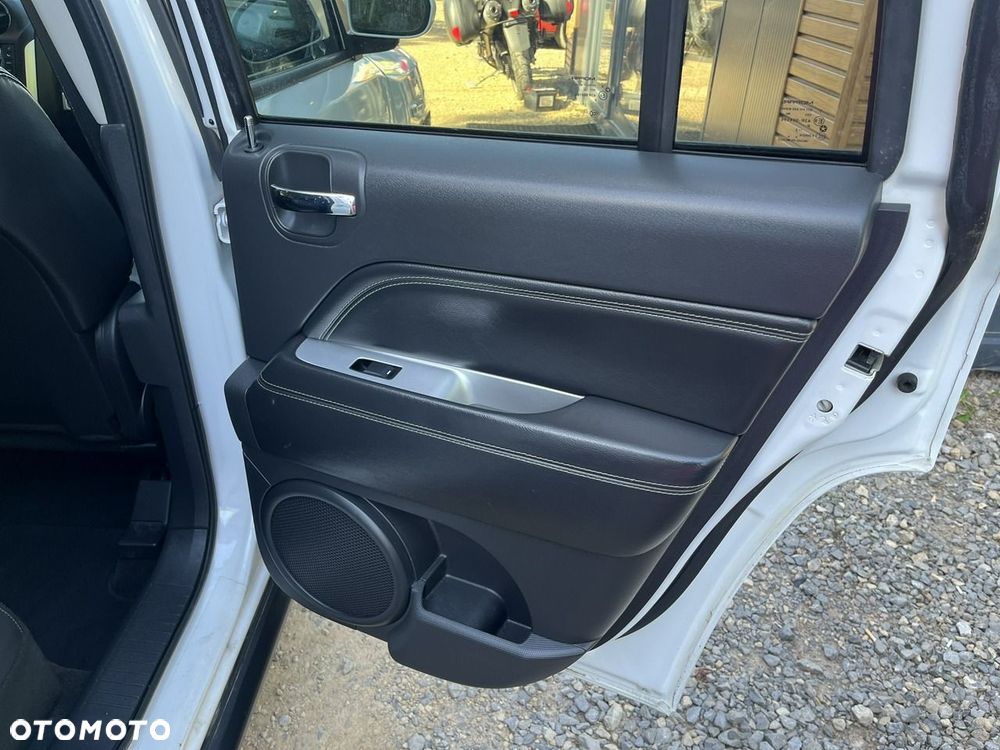 Jeep Compass - 22