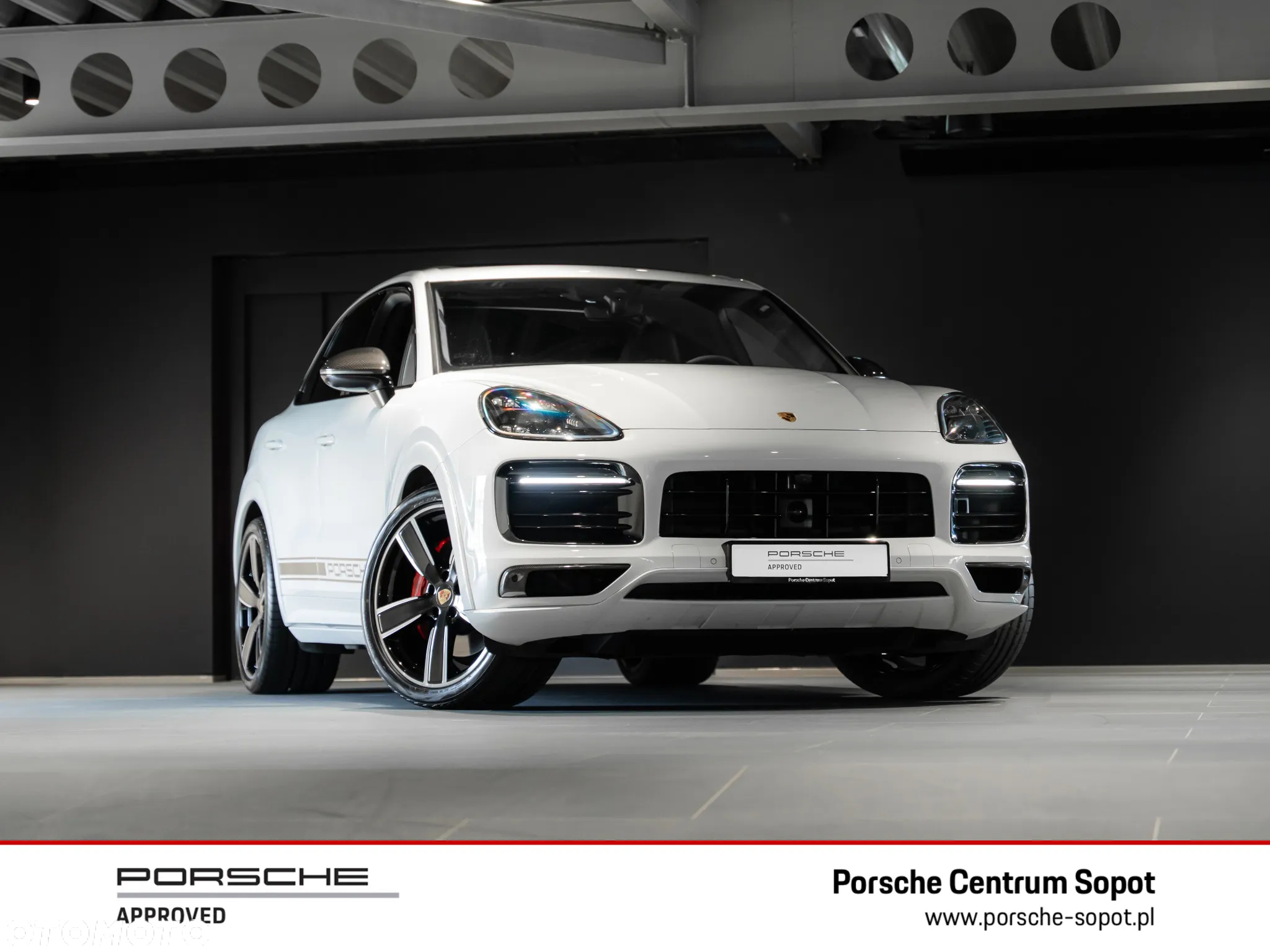 Porsche Cayenne GTS - 13