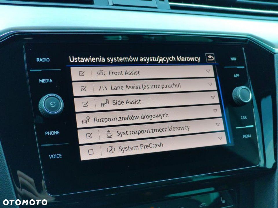 Volkswagen Passat - 40