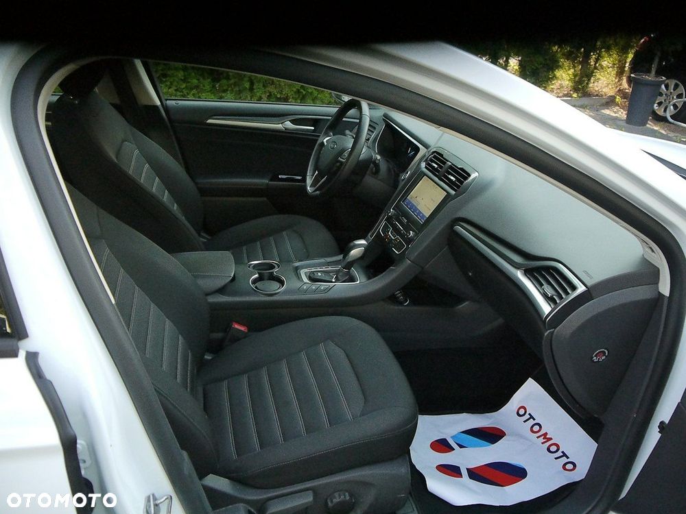Ford Mondeo - 26