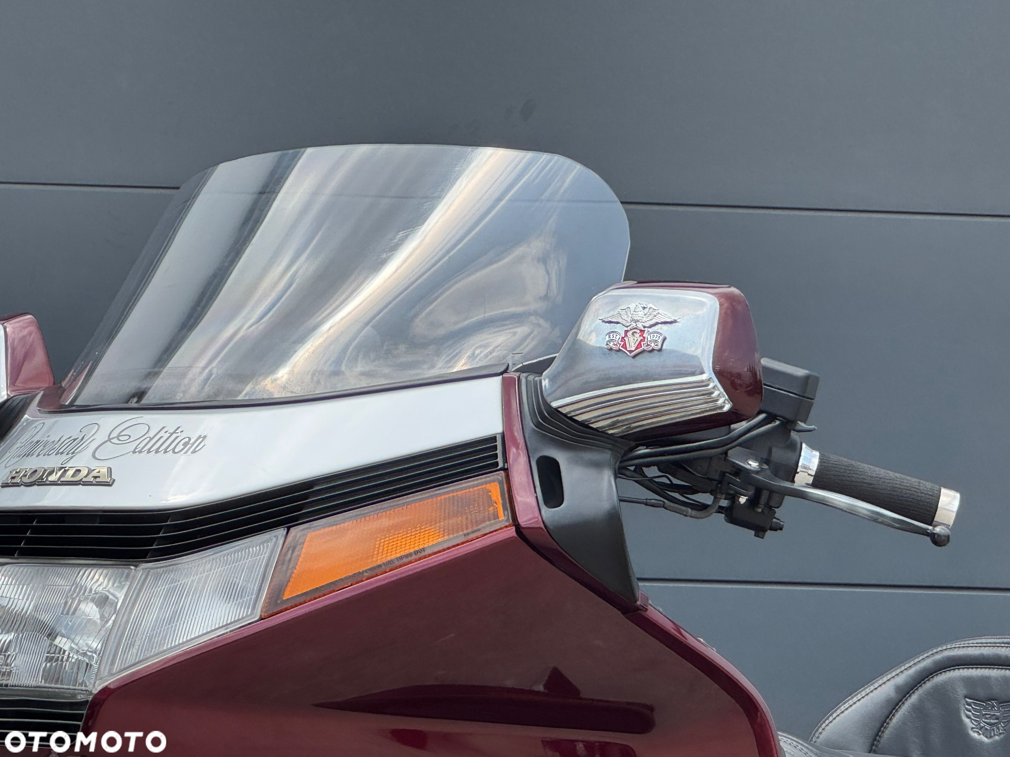 Honda GL - 27