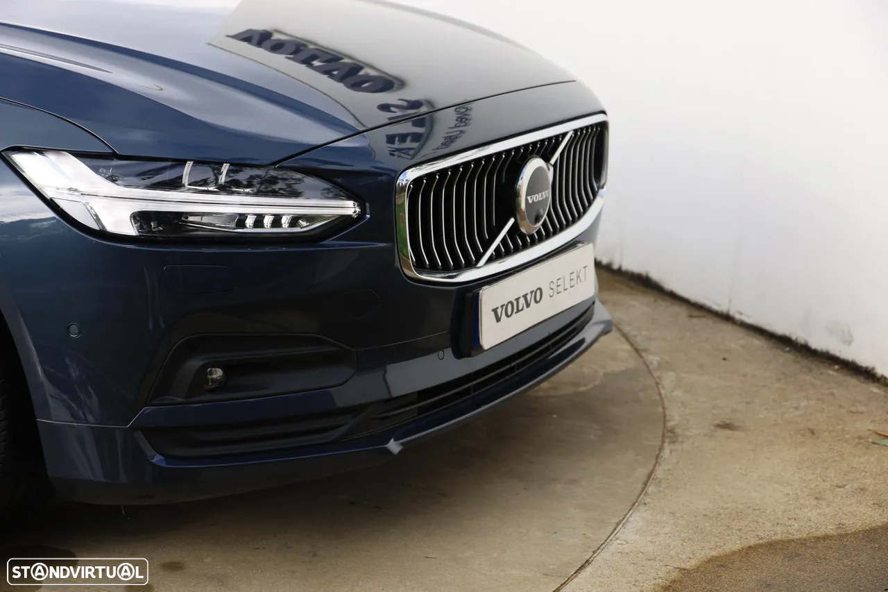 Volvo V90 2.0 B4 Momentum Plus Geartronic - 28