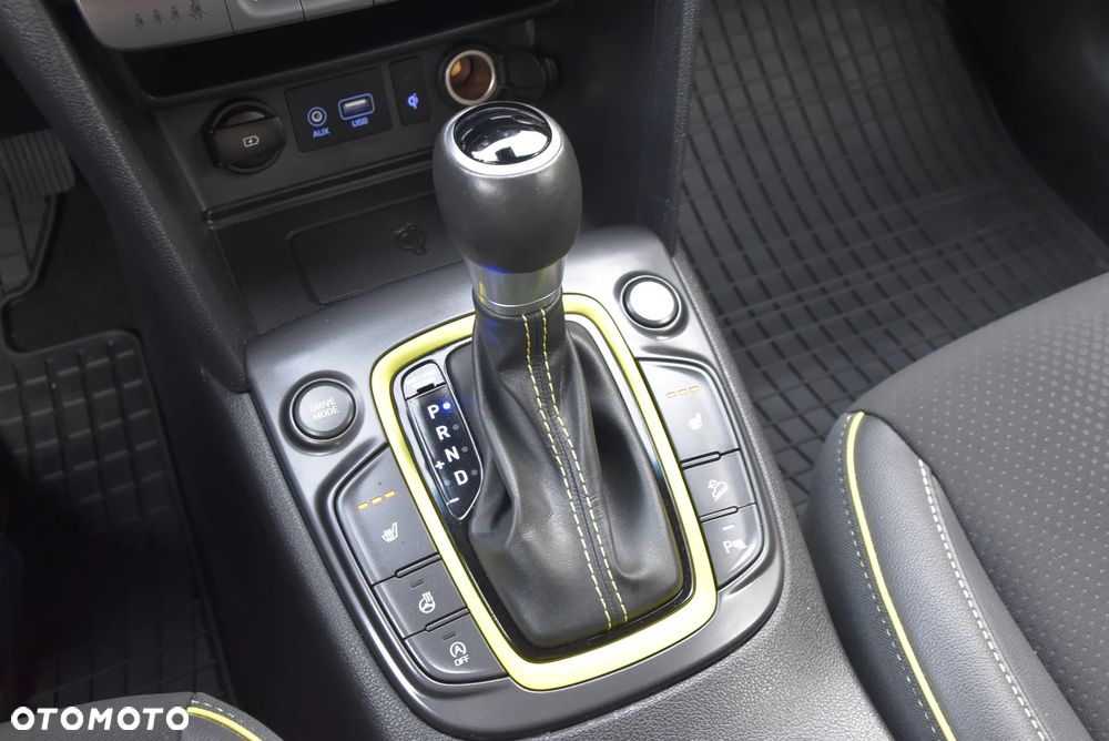 Hyundai Kona 1.6 T-GDI DCT 4WD Premium - 36