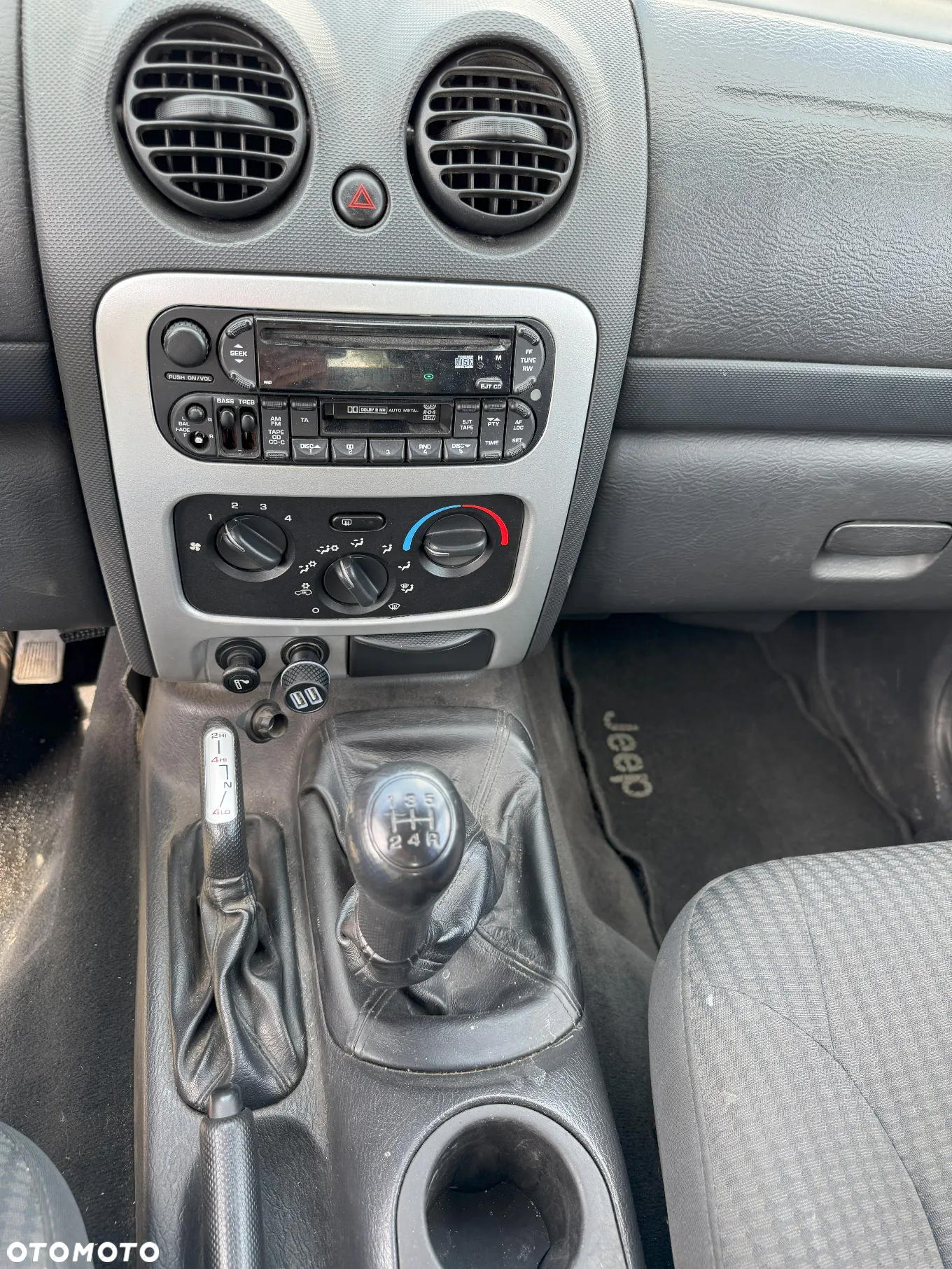 Jeep Cherokee - 9