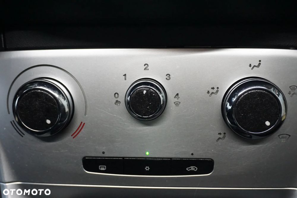 Lancia Delta 1.4 T-Jet Silver - 31