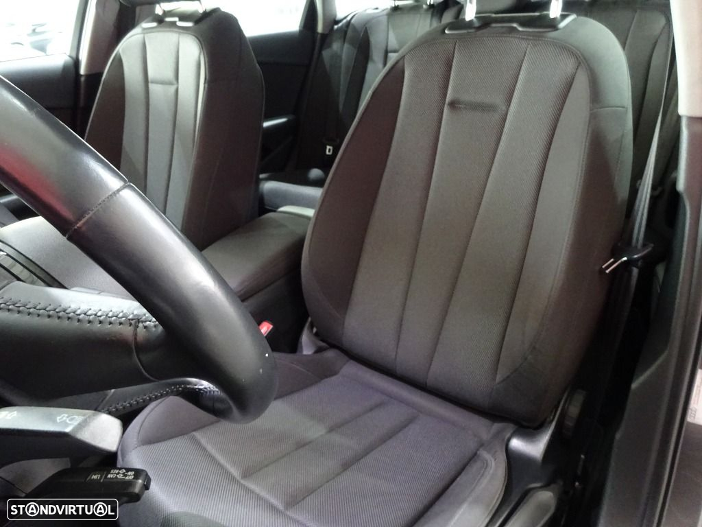 Audi A4 Avant 35 TDI S tronic - 8