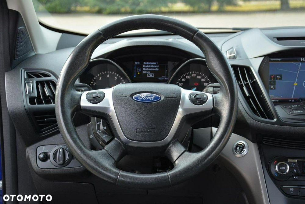 Ford Kuga 1.5 EcoBoost 2x4 Titanium - 23