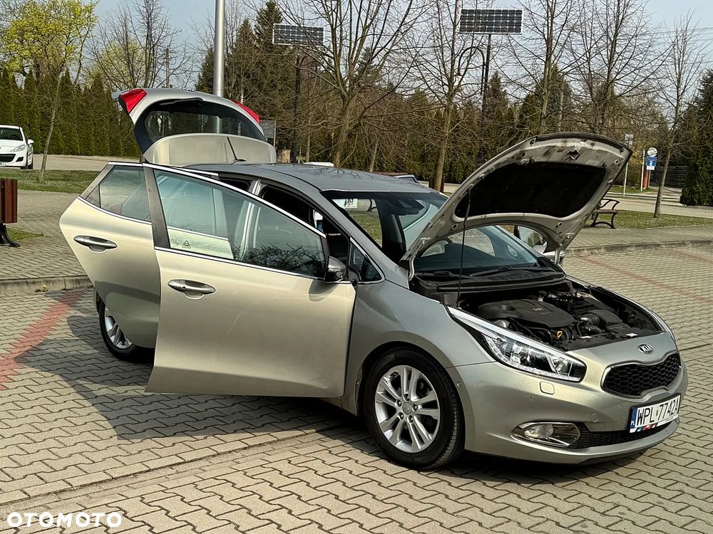 Kia Ceed 1.6 GDI Platinum Edition - 34