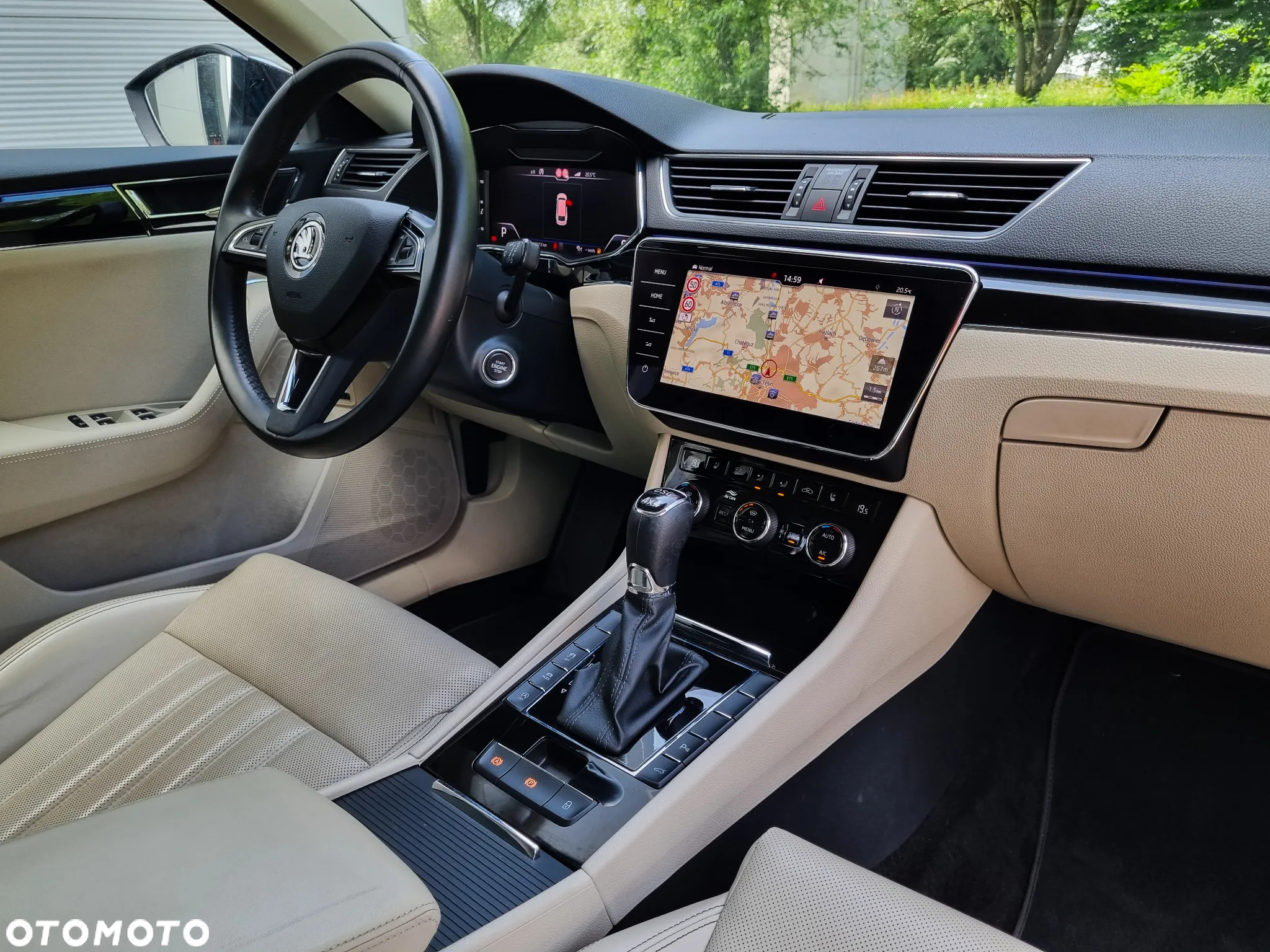 Skoda Superb 2.0 TDI 4x4 L&K DSG - 22