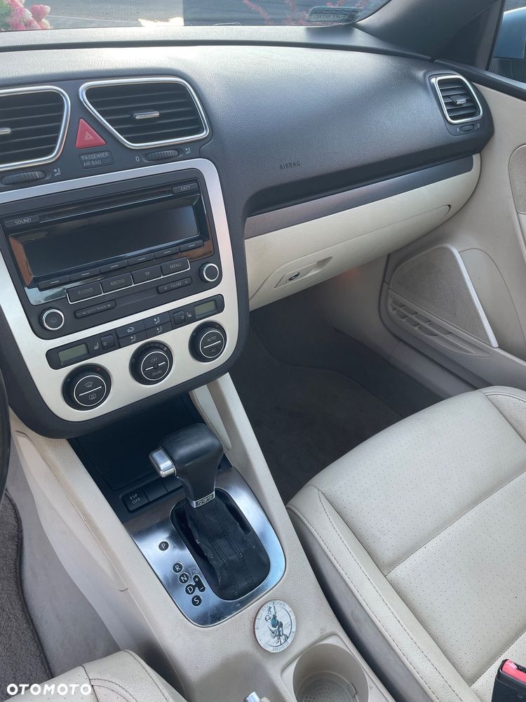 Volkswagen Eos 2.0 TSI DSG - 9