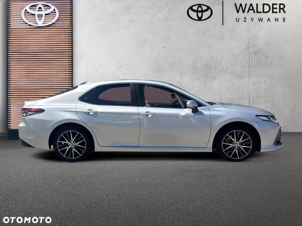 Toyota Camry 2.5 Hybrid Prestige CVT - 8