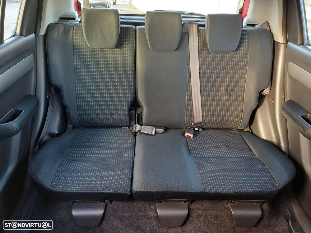 Suzuki Swift 1.3 DDiS GL - 7