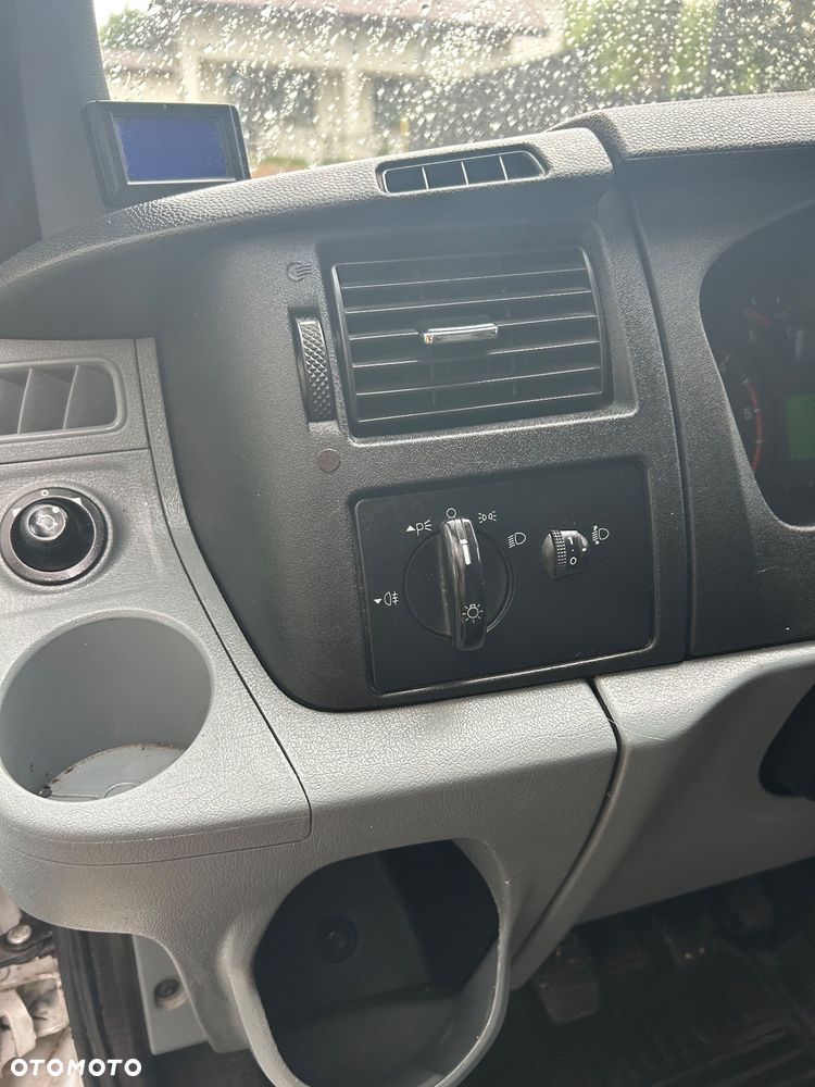 Ford Transit - 9