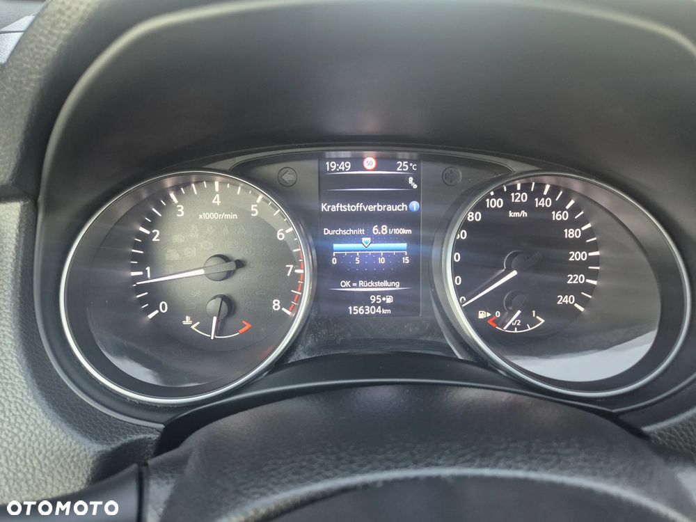 Nissan Qashqai 1.6 DIG-T N-Tec - 34
