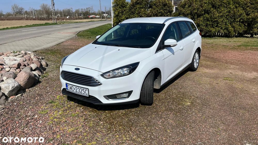 Ford Focus ver-1-5-ecoboost-start--stopp--system-sport - 2