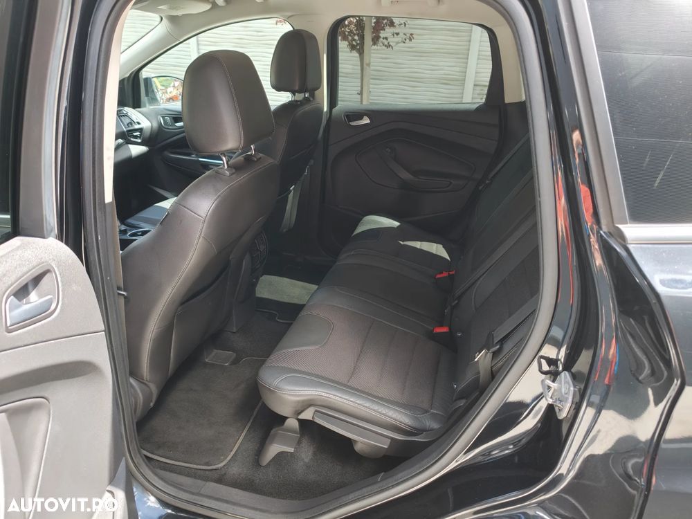 Ford Kuga 1.6 EcoBoost 2x4 Titanium - 12