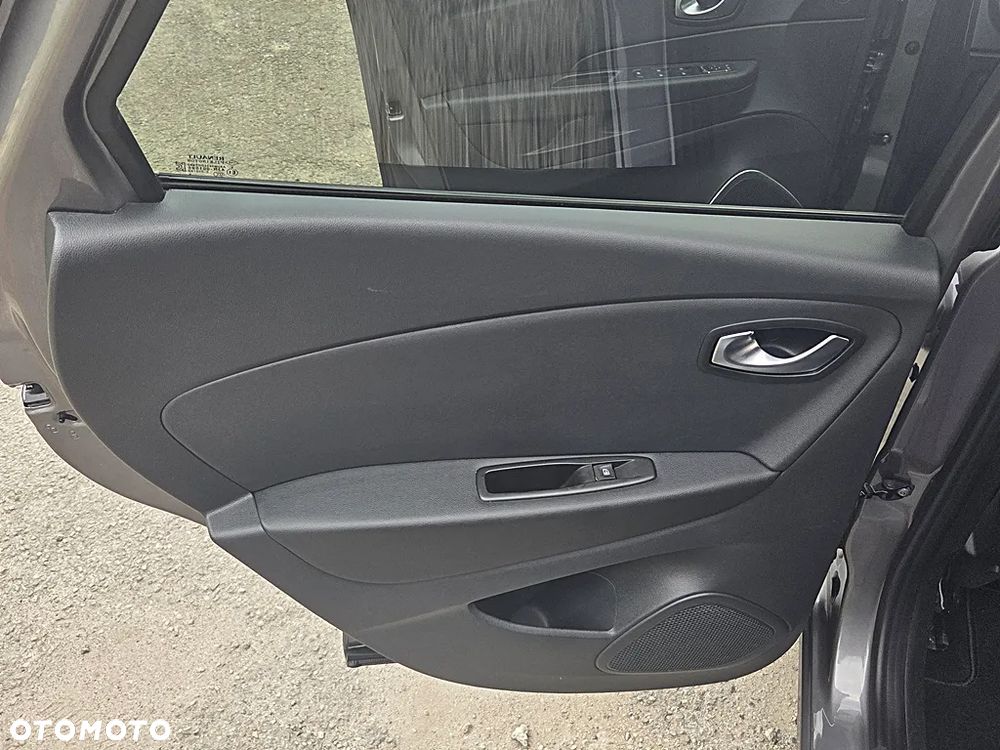 Renault Captur (ENERGY) TCe 90 BOSE EDITION - 33