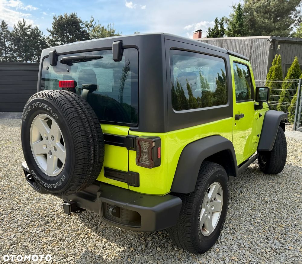 Jeep Wrangler - 15