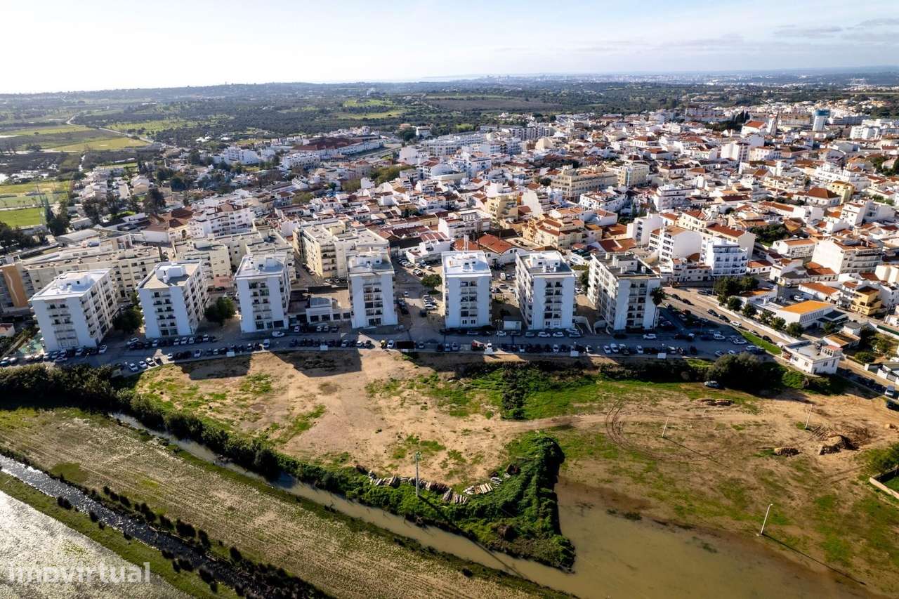 Loteamento para construção de 10 moradias em zona privilegiada e resid - Grande imagem: 4/9