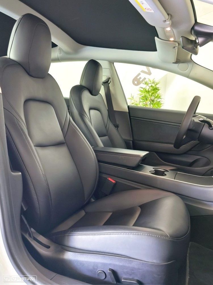 Tesla Model 3 Standard Range Plus RWD - 25