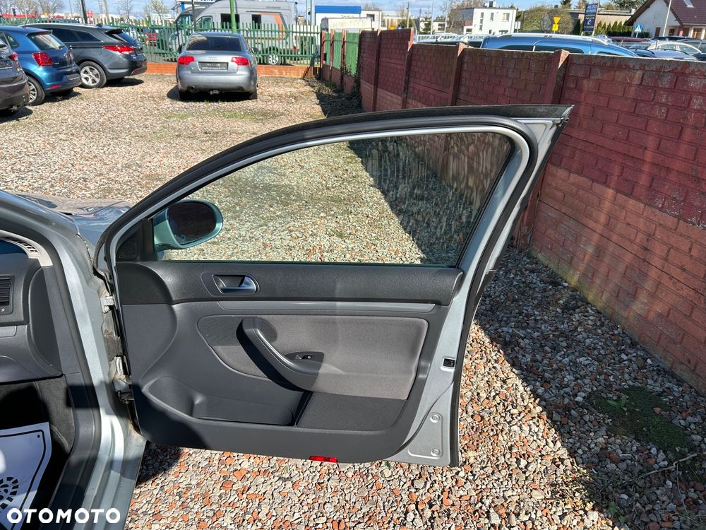 Volkswagen Golf - 13