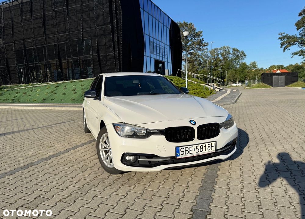 BMW Seria 3 320i Sport Line - 1
