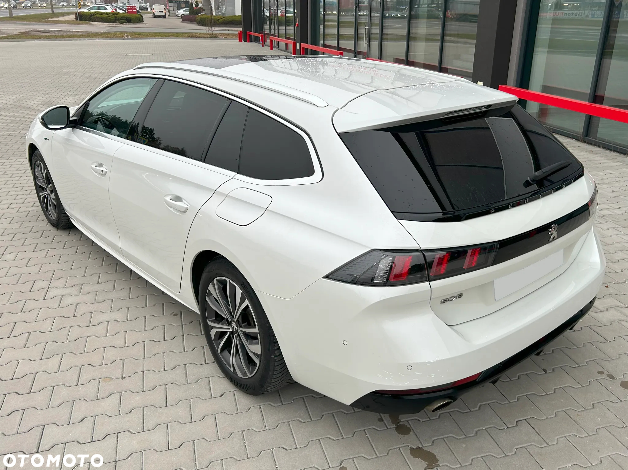 Peugeot 508 SW Hybrid 225 e-EAT8 Allure - 11